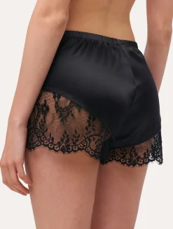 La Perla Silk Pajama Shorts With Leavers Lace Trim< Pajamas|Sleep Shorts & Trousers