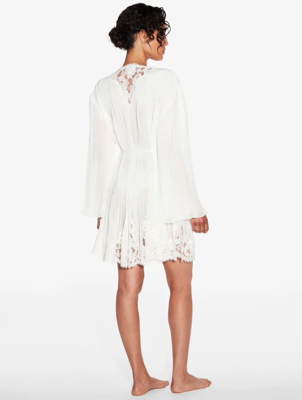 La Perla Short Robe In Off With Cotton Leavers Lace< Robes